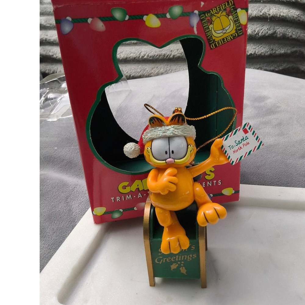 1996 PAWS Garfield on a Mailbox Letter to Santa with Box